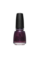 0.5-ounce Capped bottle of a nail polish in Pay it Fashion Forward color variant from China Glaze